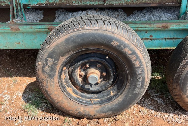 image for item LU9841 Creep feeder