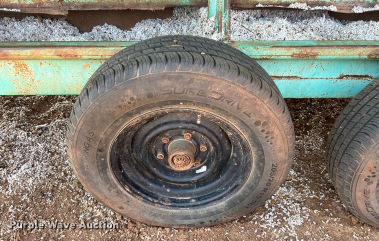 image for item LU9841 Creep feeder