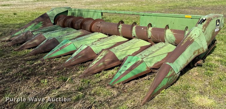 image for item ND9190 John Deere 653A all-crop head