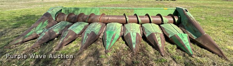 image for item ND9190 John Deere 653A all-crop head