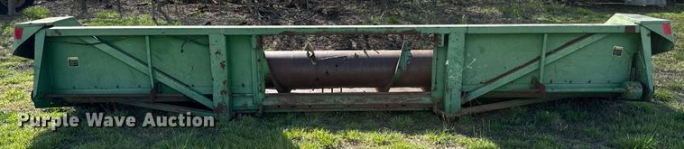 image for item ND9190 John Deere 653A all-crop head