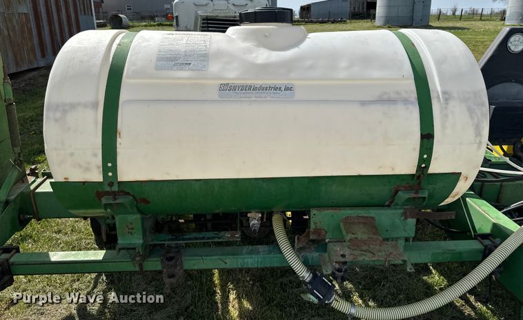 image for item ND9197 John Deere 7200 planter