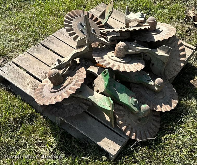 image for item ND9197 John Deere 7200 planter