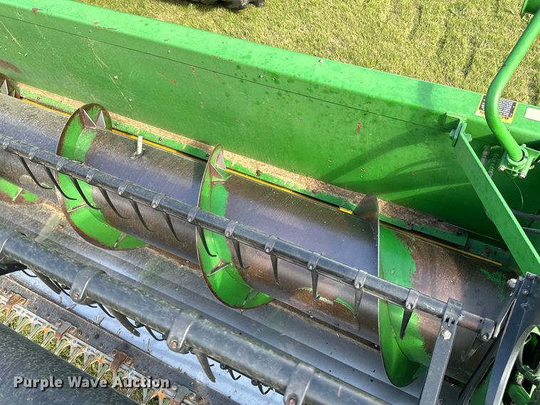 image for item ND9198 1998 John Deere 9610 RWA combine