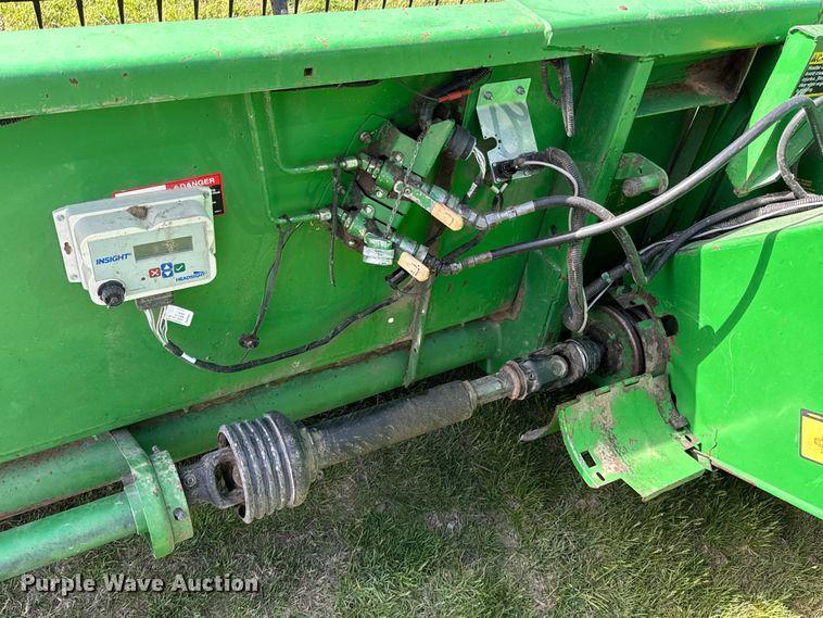 image for item ND9198 1998 John Deere 9610 RWA combine