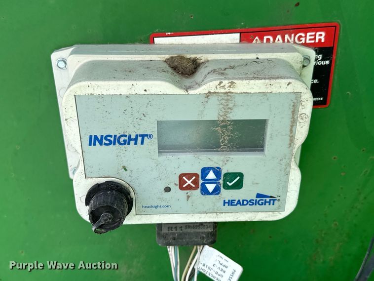 image for item ND9198 1998 John Deere 9610 RWA combine