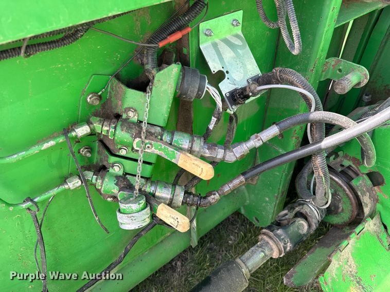 image for item ND9198 1998 John Deere 9610 RWA combine