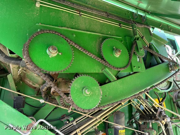 image for item ND9198 1998 John Deere 9610 RWA combine
