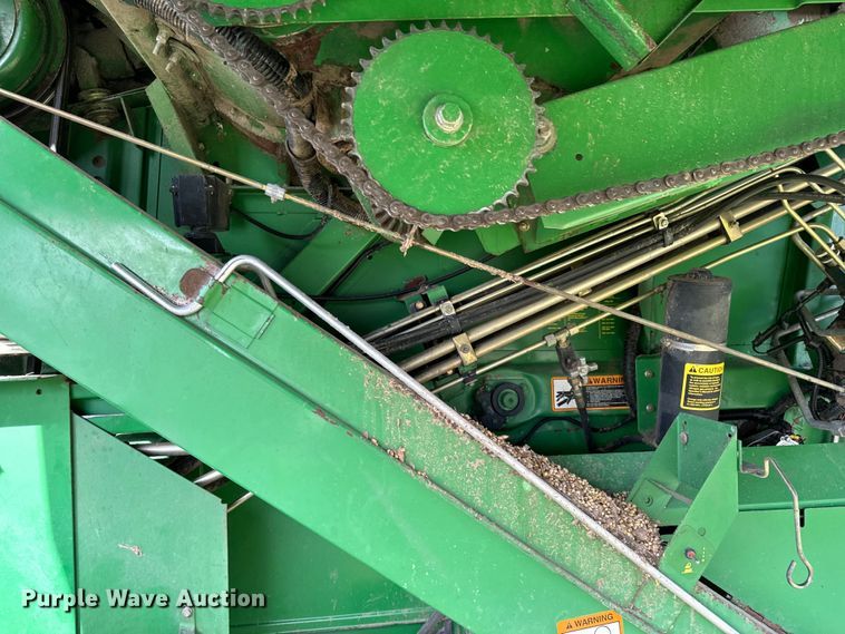 image for item ND9198 1998 John Deere 9610 RWA combine