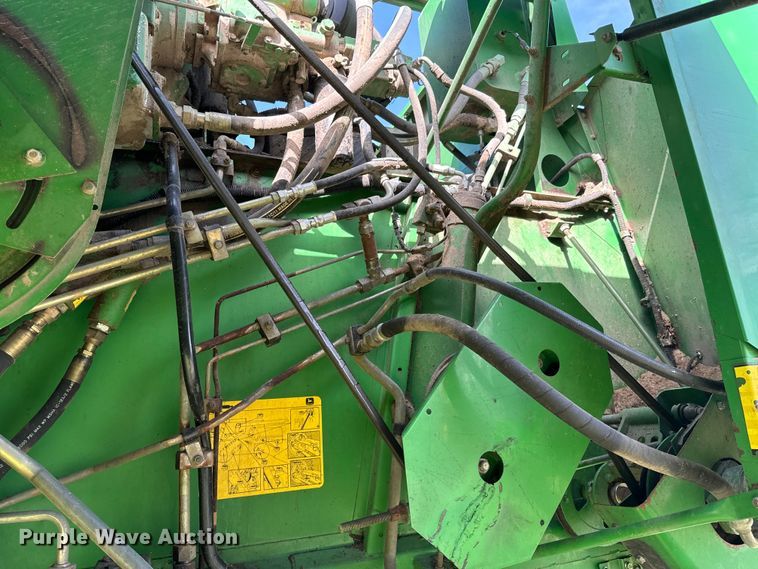 image for item ND9198 1998 John Deere 9610 RWA combine