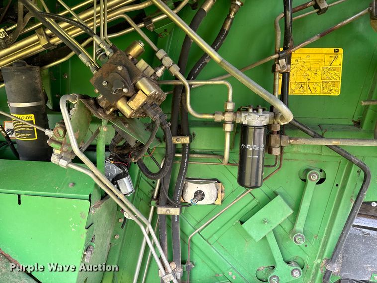 image for item ND9198 1998 John Deere 9610 RWA combine