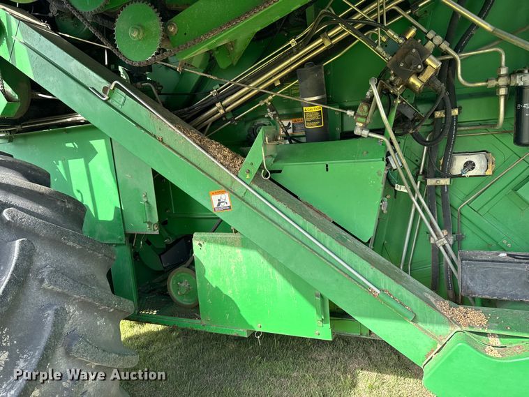 image for item ND9198 1998 John Deere 9610 RWA combine