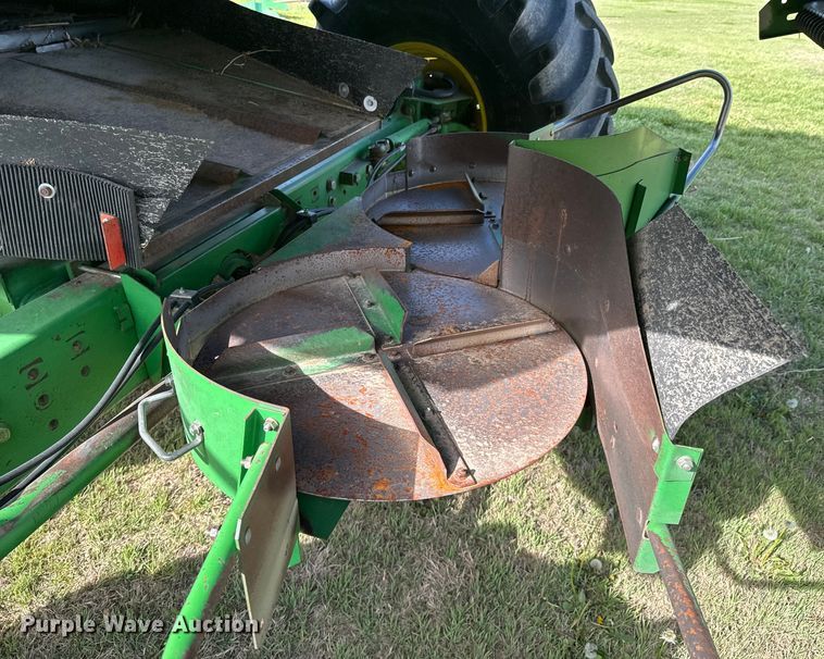 image for item ND9198 1998 John Deere 9610 RWA combine