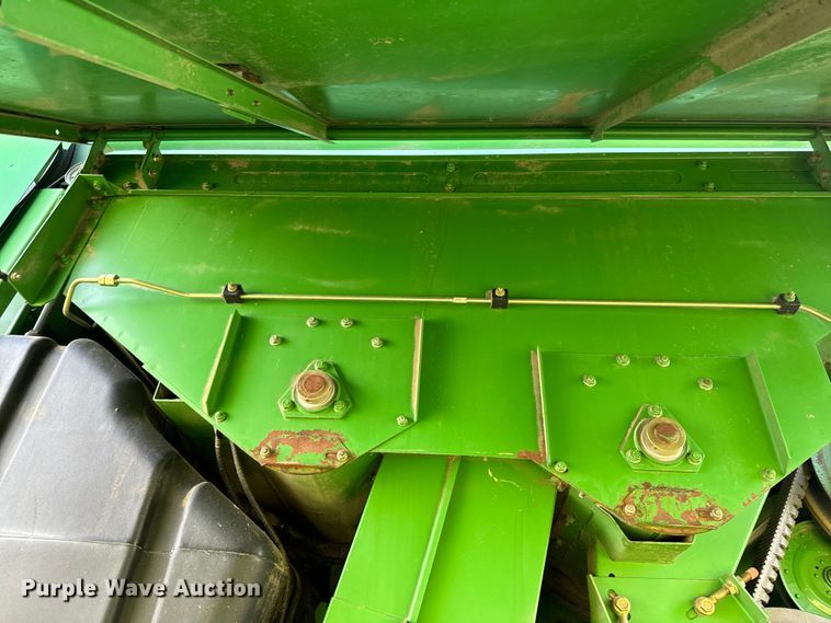 image for item ND9198 1998 John Deere 9610 RWA combine