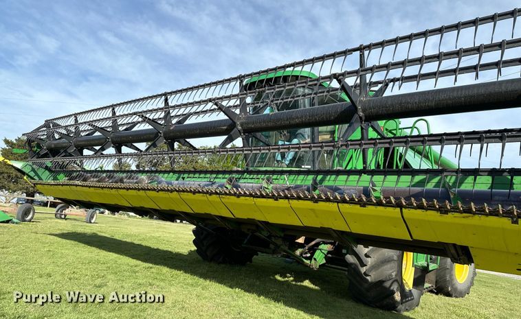 image for item ND9198 1998 John Deere 9610 RWA combine