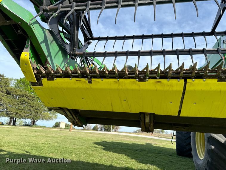 image for item ND9198 1998 John Deere 9610 RWA combine