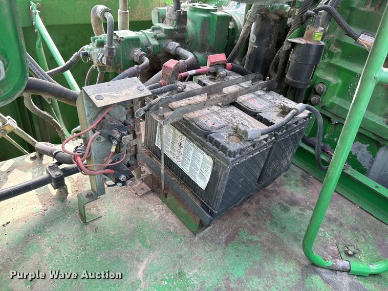 image for item ND9198 1998 John Deere 9610 RWA combine