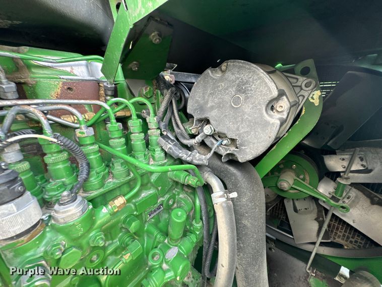 image for item ND9198 1998 John Deere 9610 RWA combine