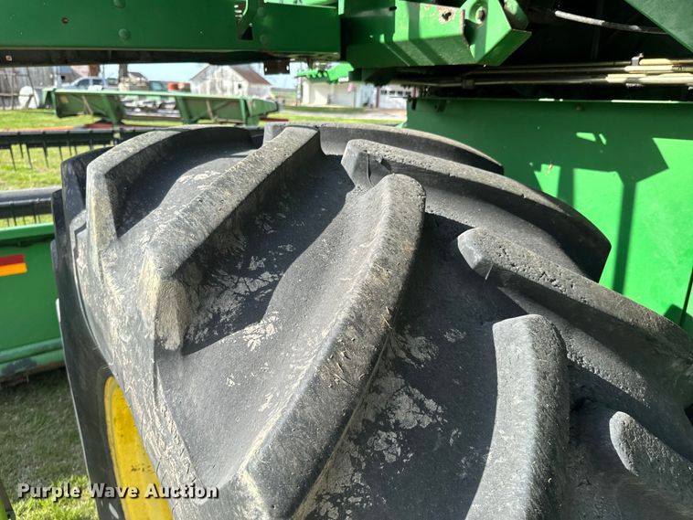 image for item ND9198 1998 John Deere 9610 RWA combine