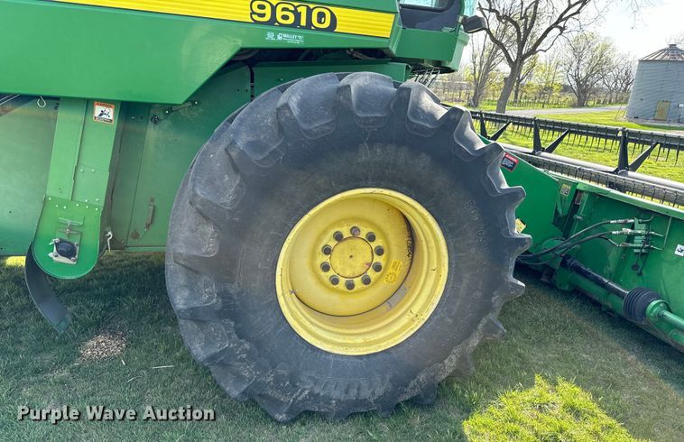 image for item ND9198 1998 John Deere 9610 RWA combine