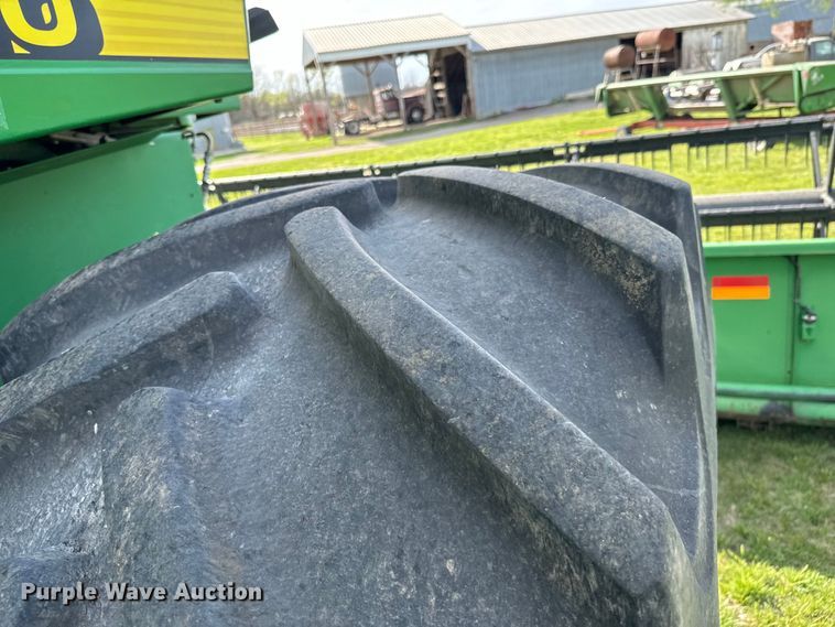 image for item ND9198 1998 John Deere 9610 RWA combine