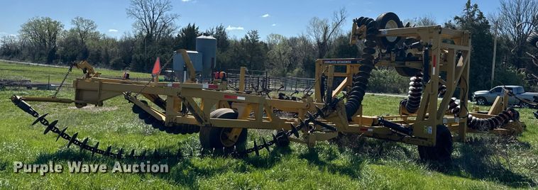 image for item ND9209 2010 Humdinger 455CDH chain disc harrow