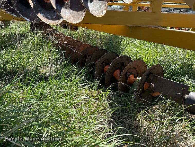 image for item ND9209 2010 Humdinger 455CDH chain disc harrow