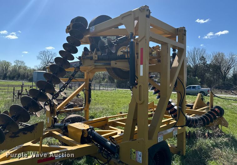 image for item ND9209 2010 Humdinger 455CDH chain disc harrow