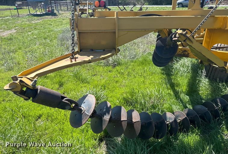 image for item ND9209 2010 Humdinger 455CDH chain disc harrow