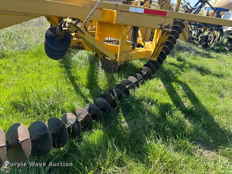 image for item ND9209 2010 Humdinger 455CDH chain disc harrow