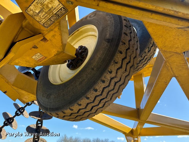 image for item ND9209 2010 Humdinger 455CDH chain disc harrow