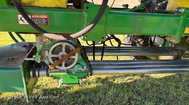 image for item ND9213 John Deere 1850 air seeder