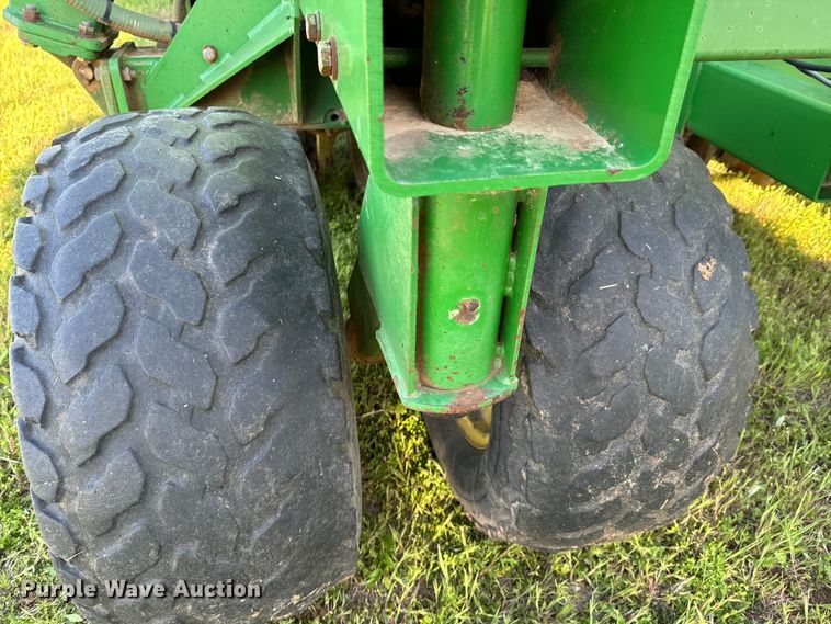 image for item ND9213 John Deere 1850 air seeder