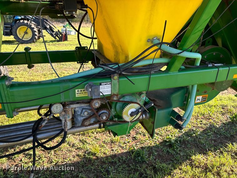 image for item ND9213 John Deere 1850 air seeder