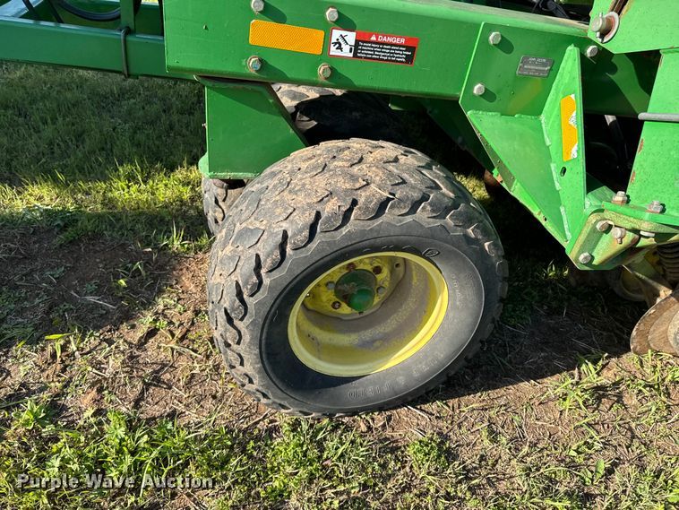 image for item ND9213 John Deere 1850 air seeder