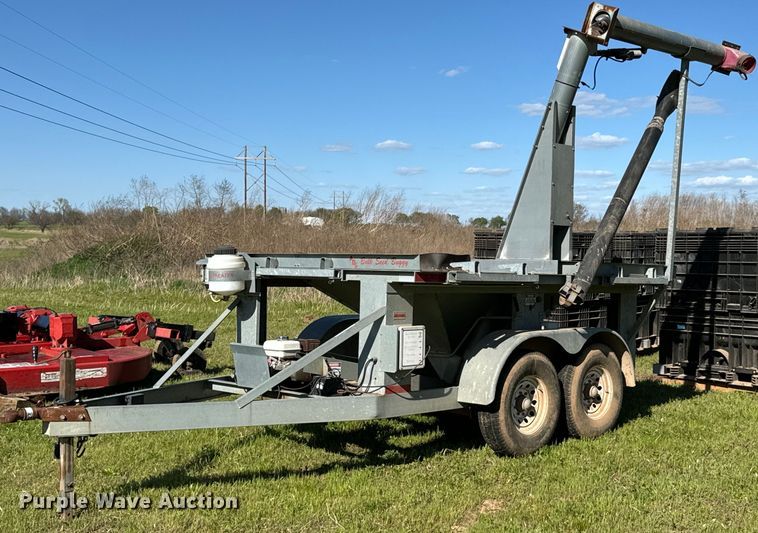 image for item ND9215 ADS bulk seed buggy