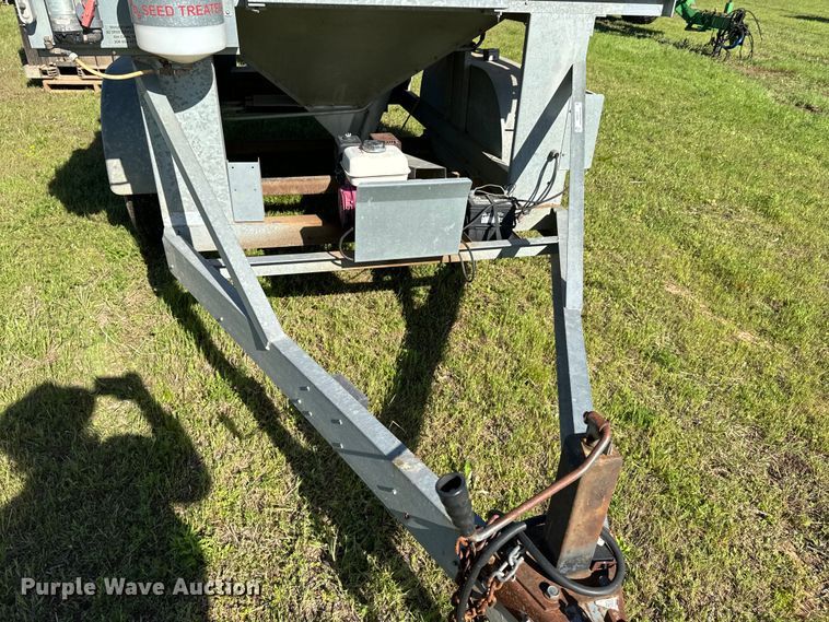 image for item ND9215 ADS bulk seed buggy