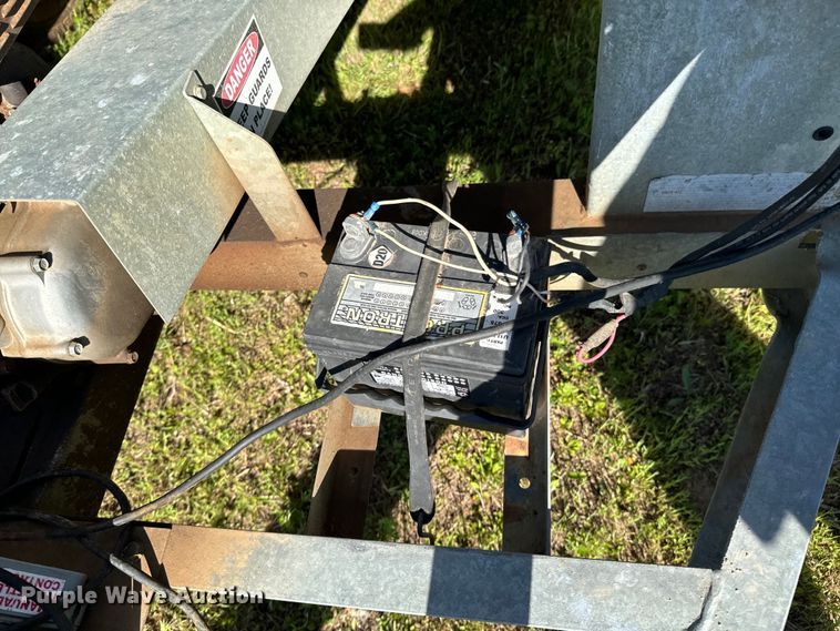 image for item ND9215 ADS bulk seed buggy