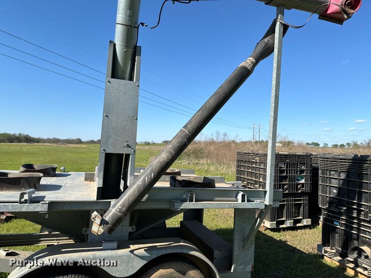 image for item ND9215 ADS bulk seed buggy