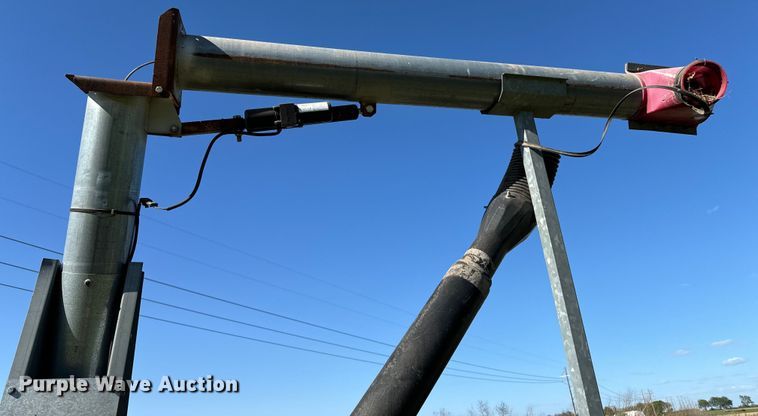 image for item ND9215 ADS bulk seed buggy