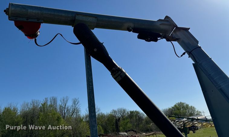 image for item ND9215 ADS bulk seed buggy