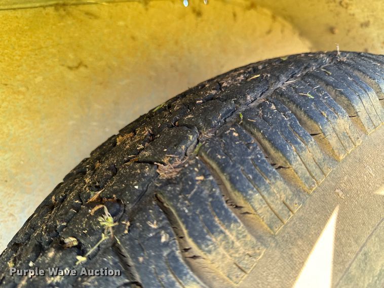 image for item ND9215 ADS bulk seed buggy