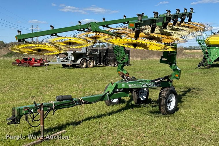 image for item ND9216 Ogden Hybrid Hay Runner hay rake