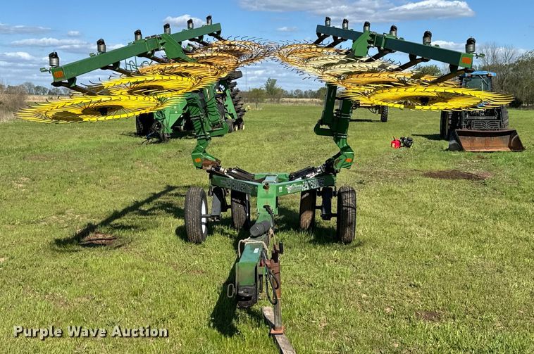 image for item ND9216 Ogden Hybrid Hay Runner hay rake