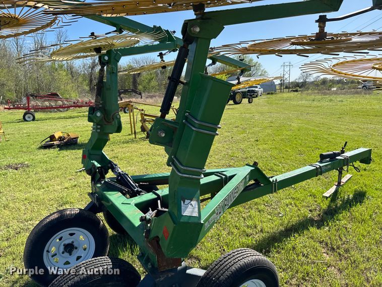 image for item ND9216 Ogden Hybrid Hay Runner hay rake