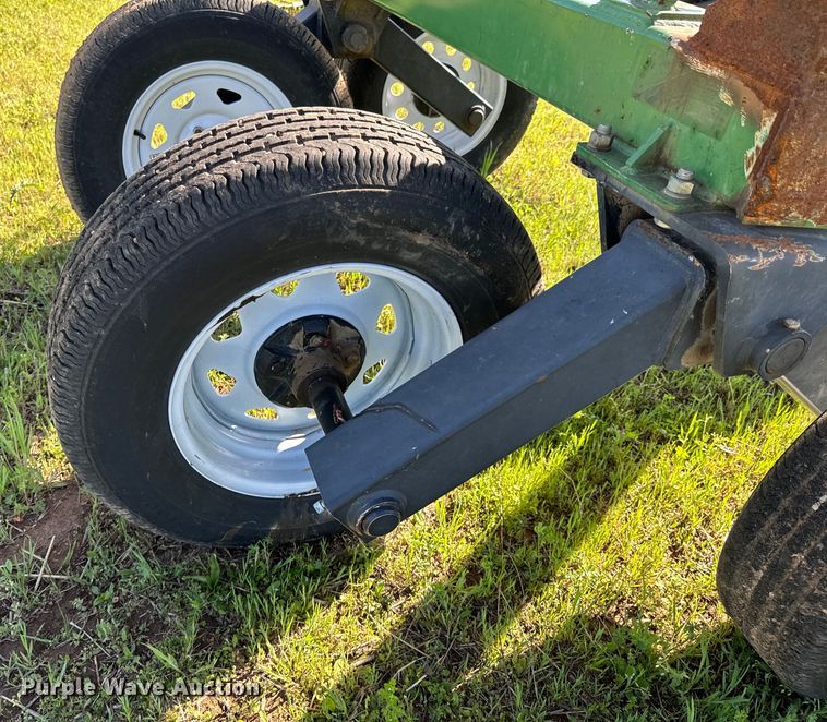 image for item ND9216 Ogden Hybrid Hay Runner hay rake