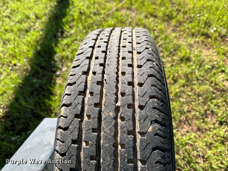 image for item ND9216 Ogden Hybrid Hay Runner hay rake