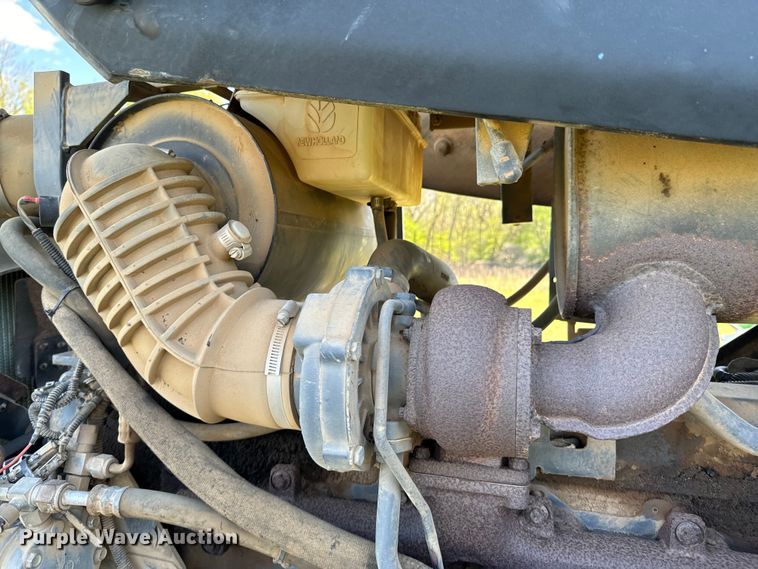 image for item ND9219 1999 New Holland TV140 bi-directional tractor