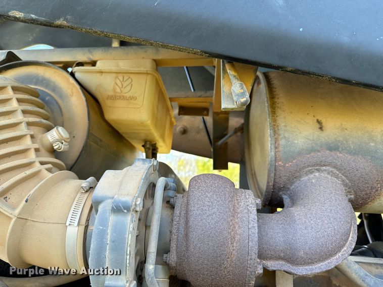 image for item ND9219 1999 New Holland TV140 bi-directional tractor