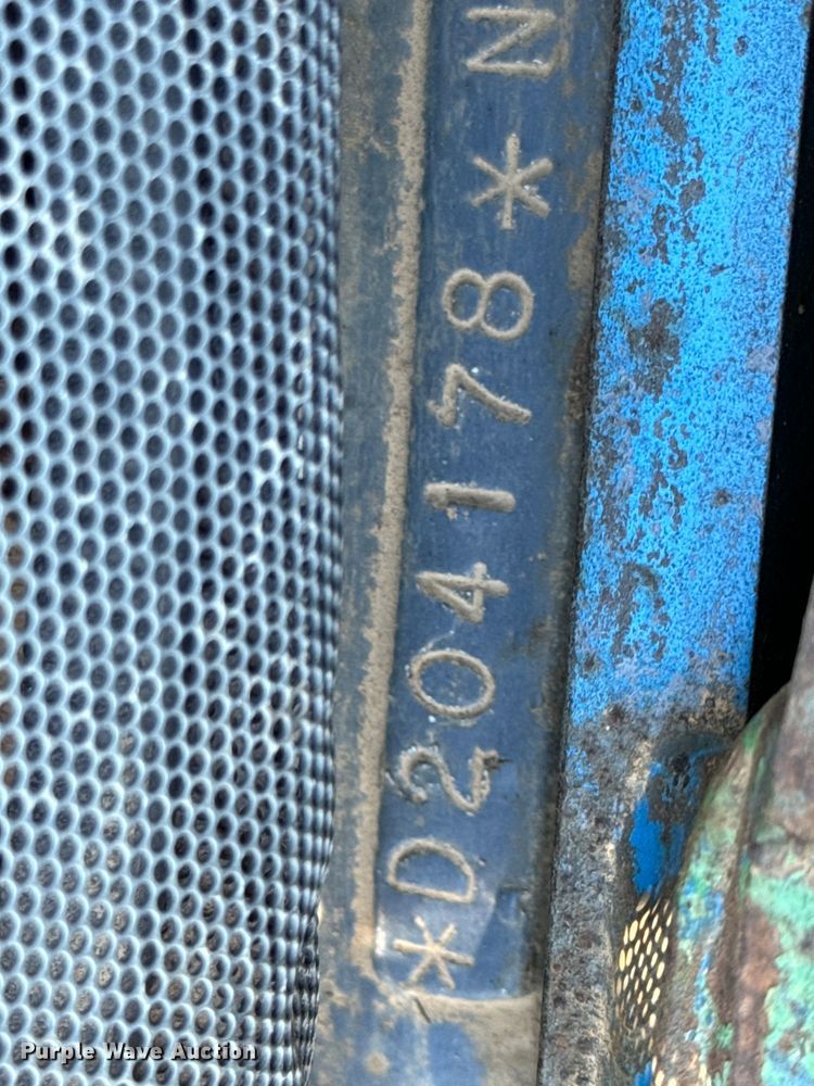 image for item ND9219 1999 New Holland TV140 bi-directional tractor